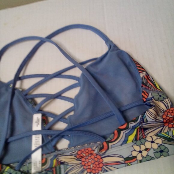 Victoria's Secret Sport Bra M Lace Up Yoga Active No Padding Floral Colorful - Picture 11 of 12